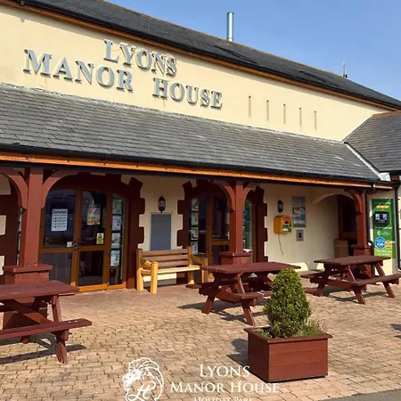 Arual Caravan Manor House Park. Allonby, Cumbria アパート